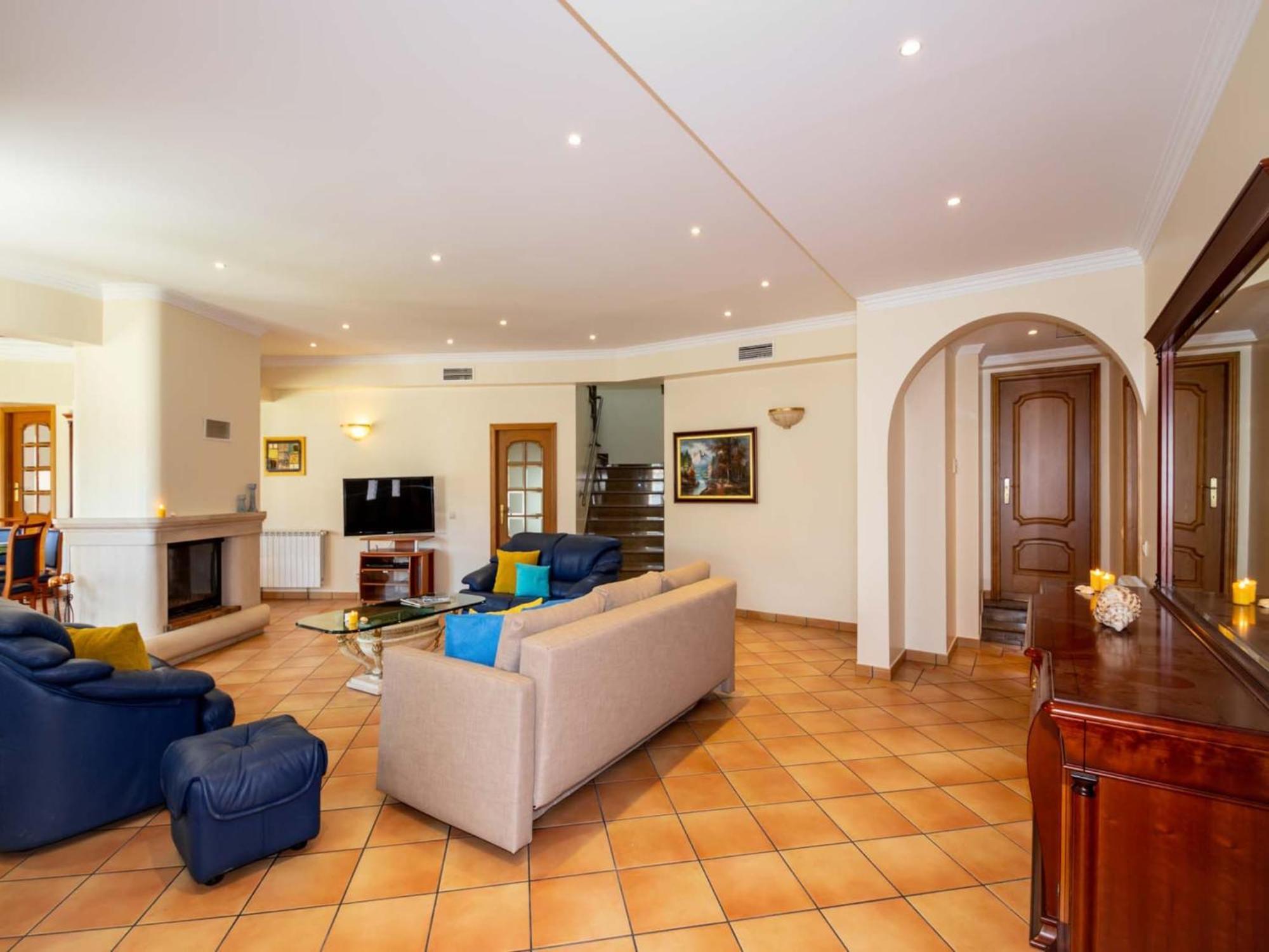 Villa Magnificant Heated Swimming Pool, Free Wifi *